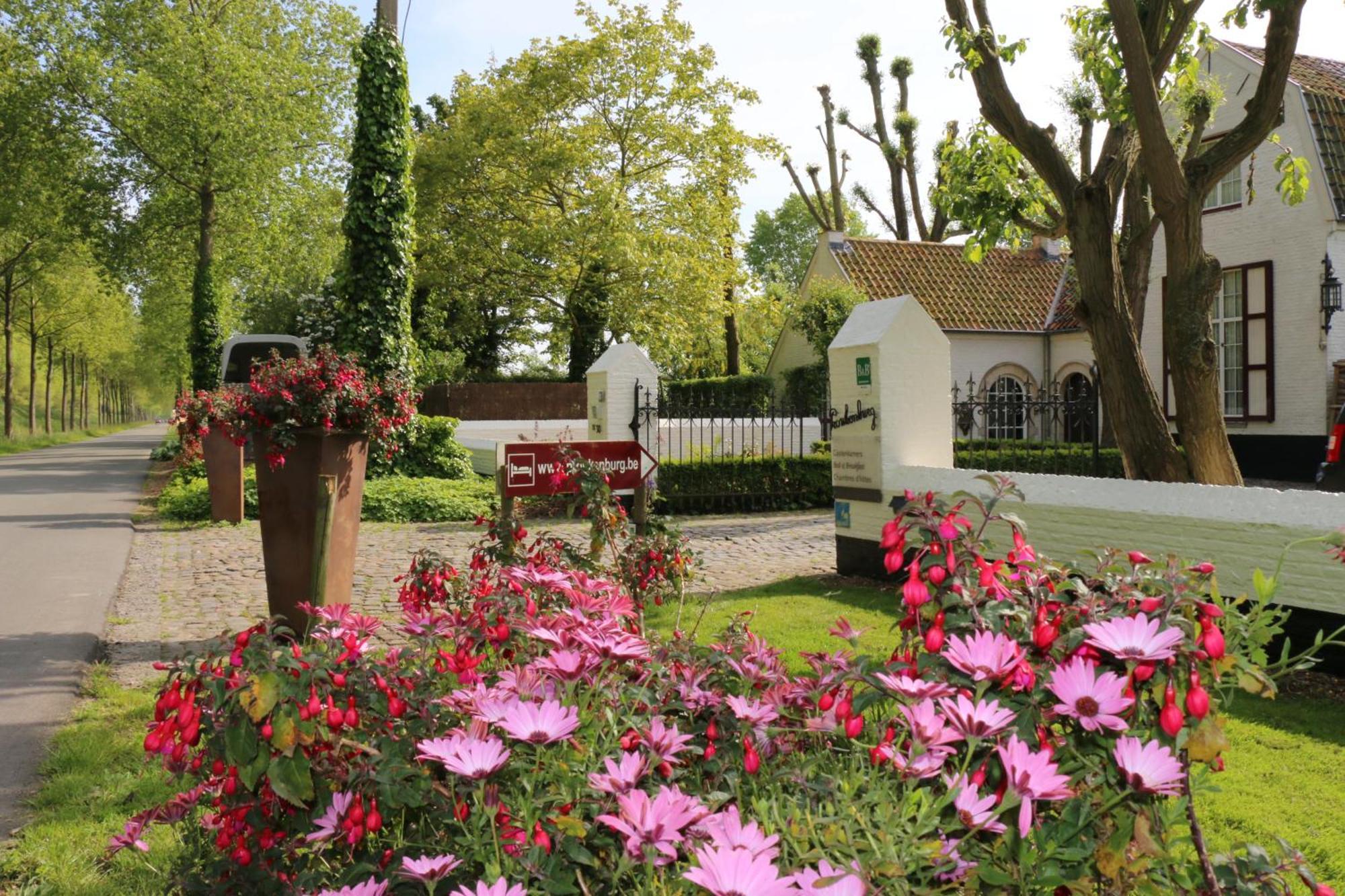 B&B Pronkenburg Bruges Esterno foto