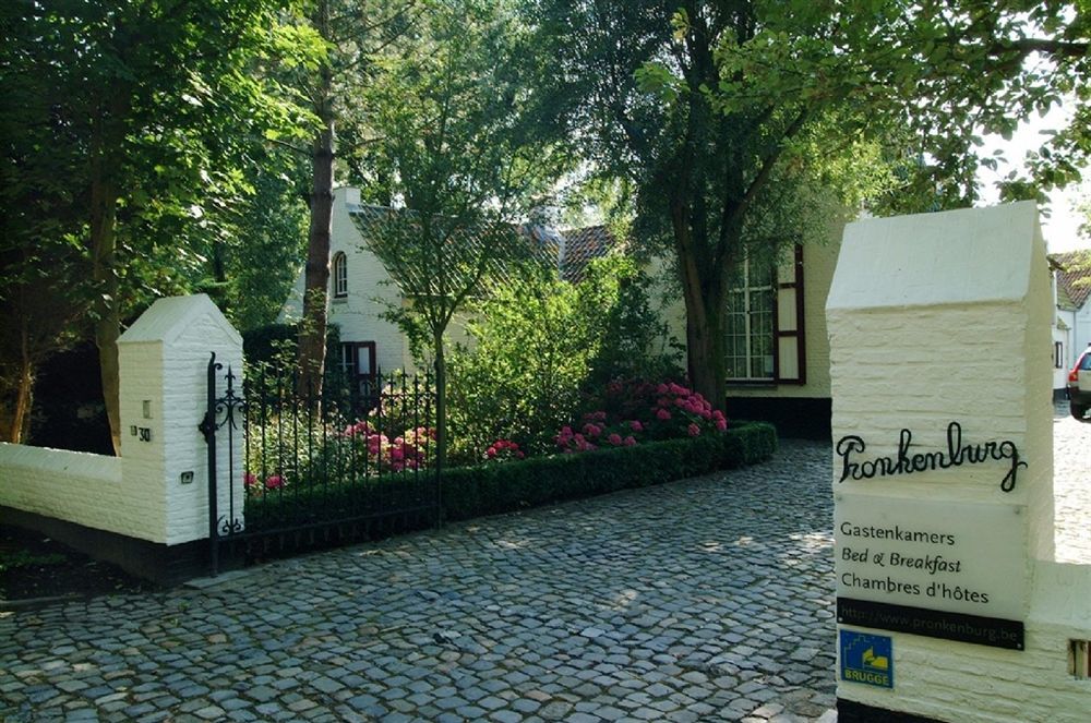 B&B Pronkenburg Bruges Esterno foto